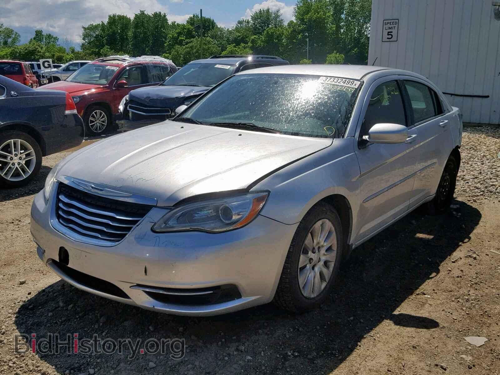 2012 CHRYSLER 200 - VIN: 1C3CCBAB4CN190753 - Фото 2