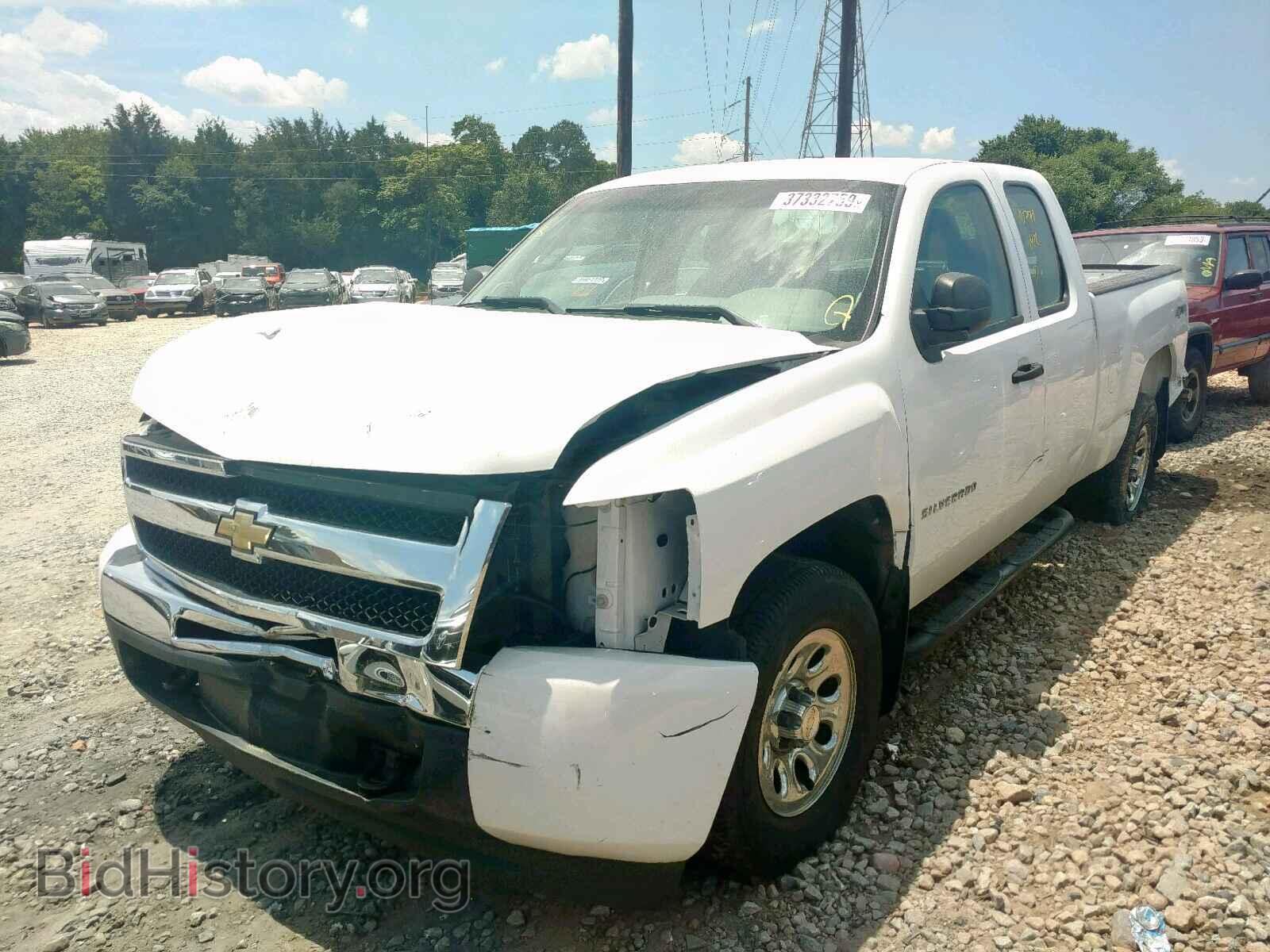 2011 CHEVROLET SILVERADO - VIN: 1GCRKPEA8BZ256851 - Фото 2