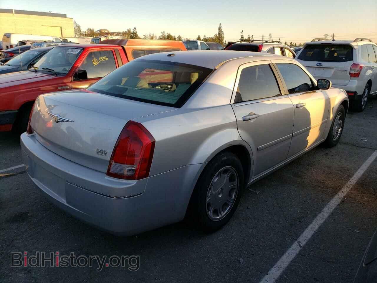 2006 CHRYSLER 300 - VIN: 2C3KA53G96H509637 - Фото 3