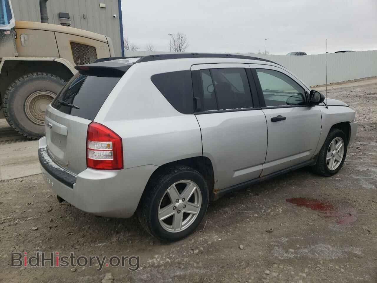 2007 JEEP COMPASS - VIN: 1J8FF47W57D584496 - Photo 3
