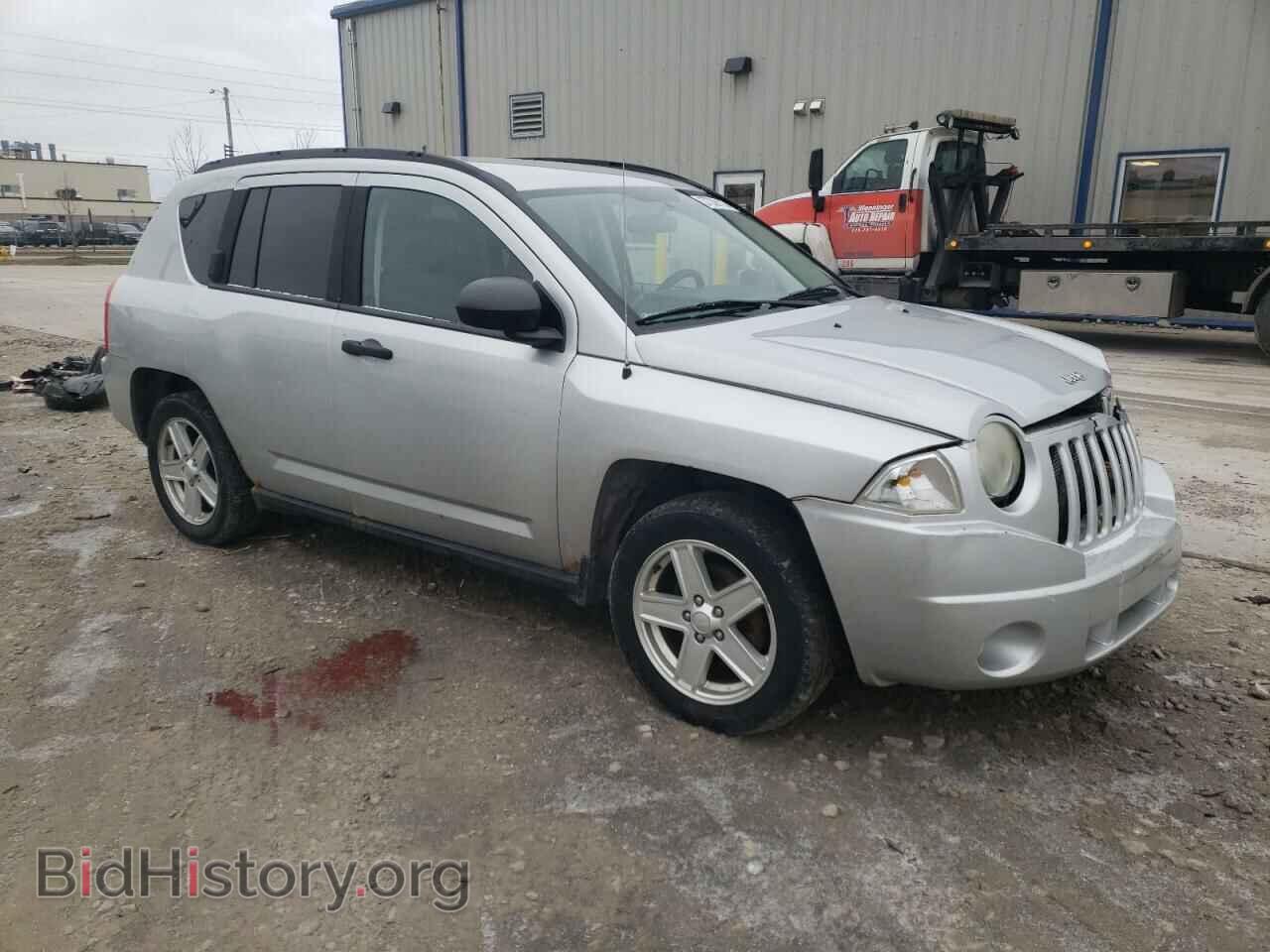 2007 JEEP COMPASS - VIN: 1J8FF47W57D584496 - Photo 4