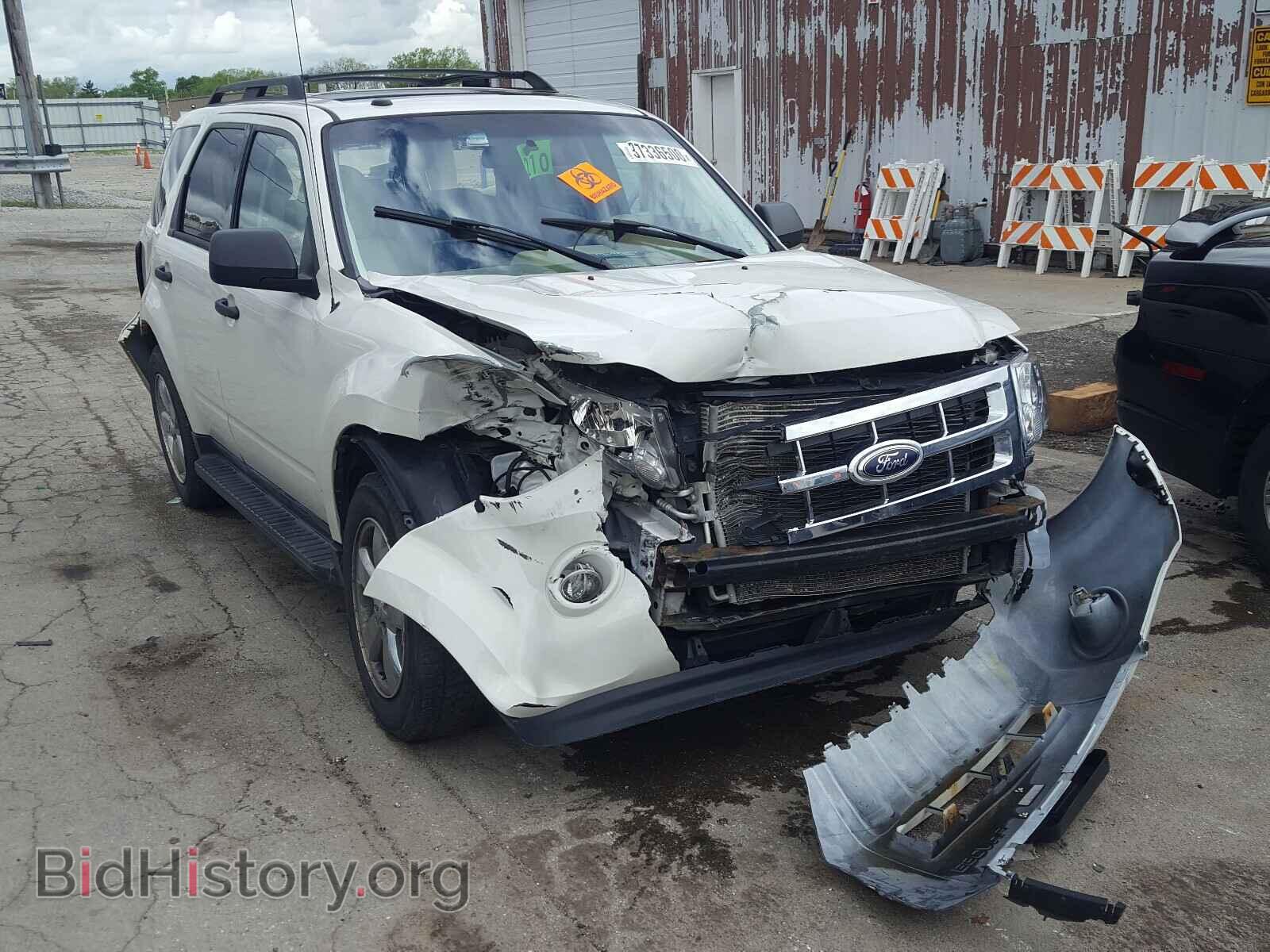 Фотография 1FMCU0DG2BKC36631 - FORD ESCAPE 2011