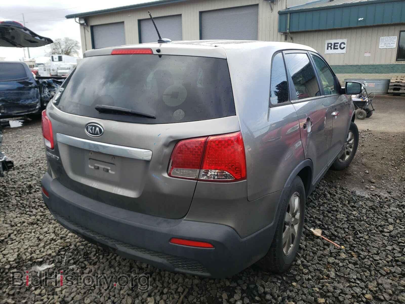 2012 KIA SORENTO - VIN: 5XYKT3A10CG229916 - Фото 4