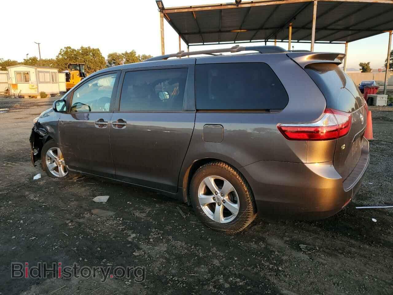 2017 TOYOTA All Models - VIN: 5TDKZ3DC9HS786877 - Фото 2