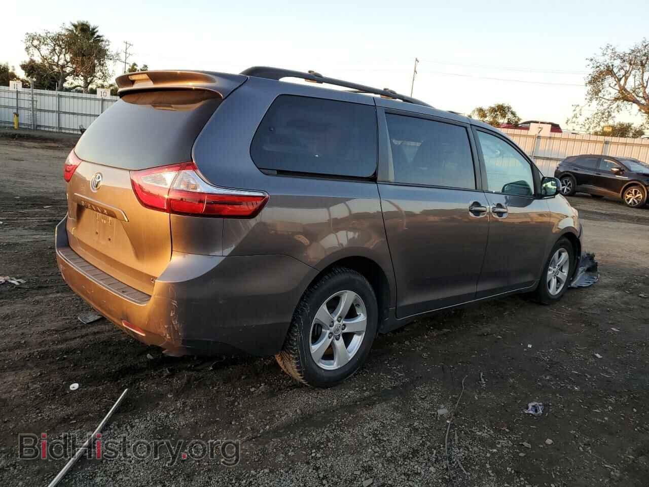 2017 TOYOTA All Models - VIN: 5TDKZ3DC9HS786877 - Фото 3