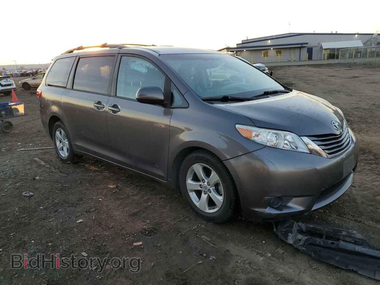 2017 TOYOTA All Models - VIN: 5TDKZ3DC9HS786877 - Фото 4