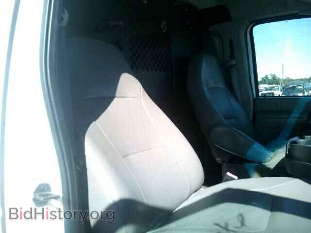 2008 Ford ECONOLINE (VIN 1FTNE24WX8DA31472) — photo 6 of 10