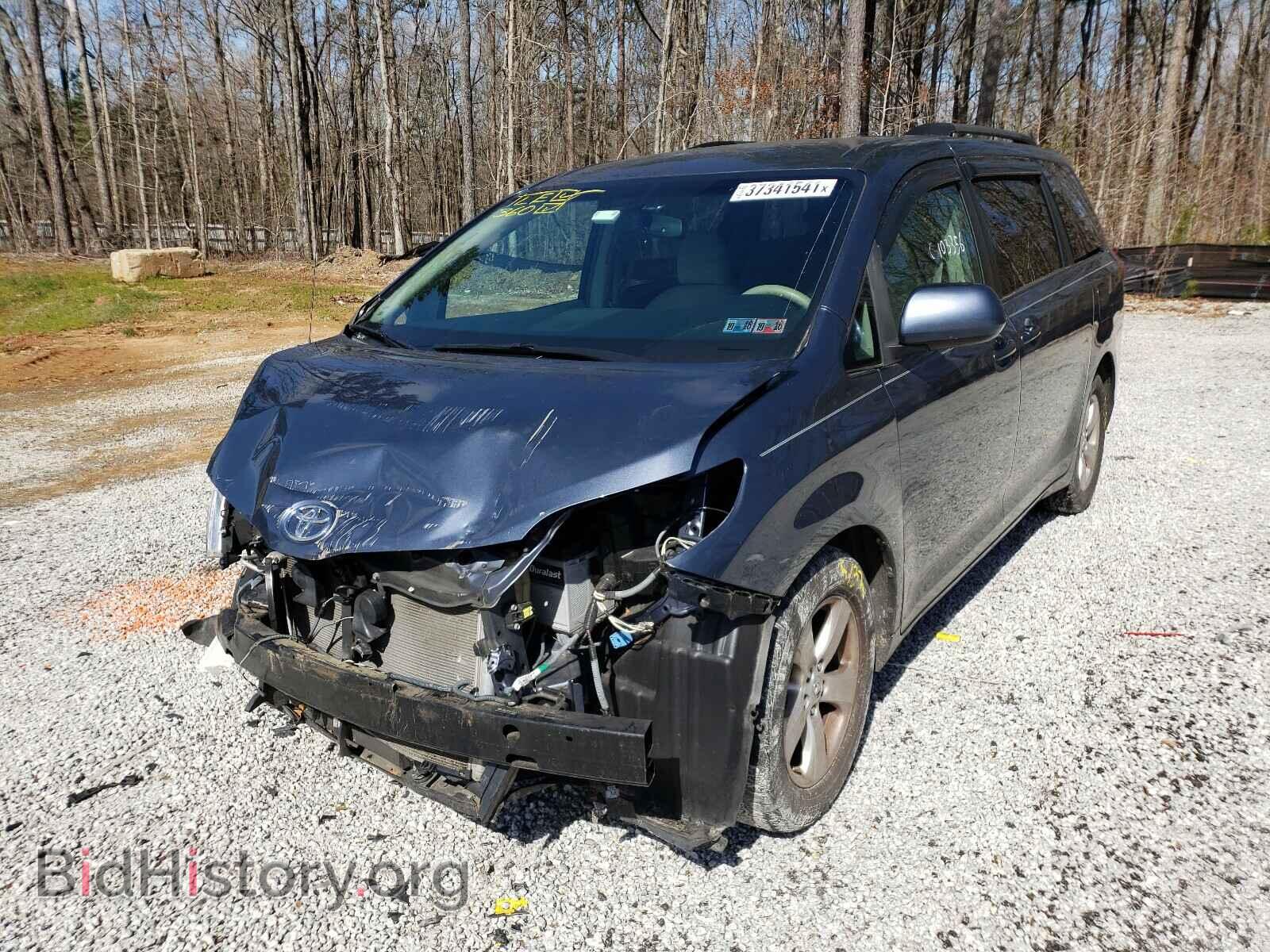 2013 TOYOTA SIENNA - VIN: 5TDKK3DC8DS357616 - Фото 2