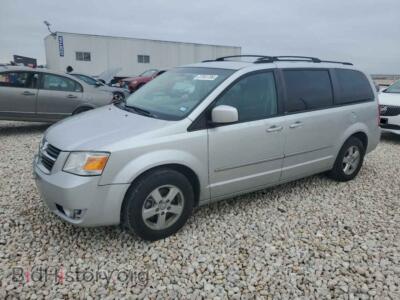 2010 Dodge CARAVAN SXT, серебристый — VIN 2D4RN5D19AR433951, Copart