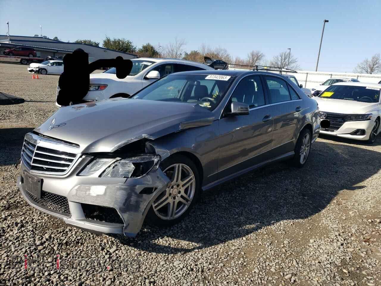 Photo WDDHF5GB1AA253139 - MERCEDES-BENZ E-CLASS 2010