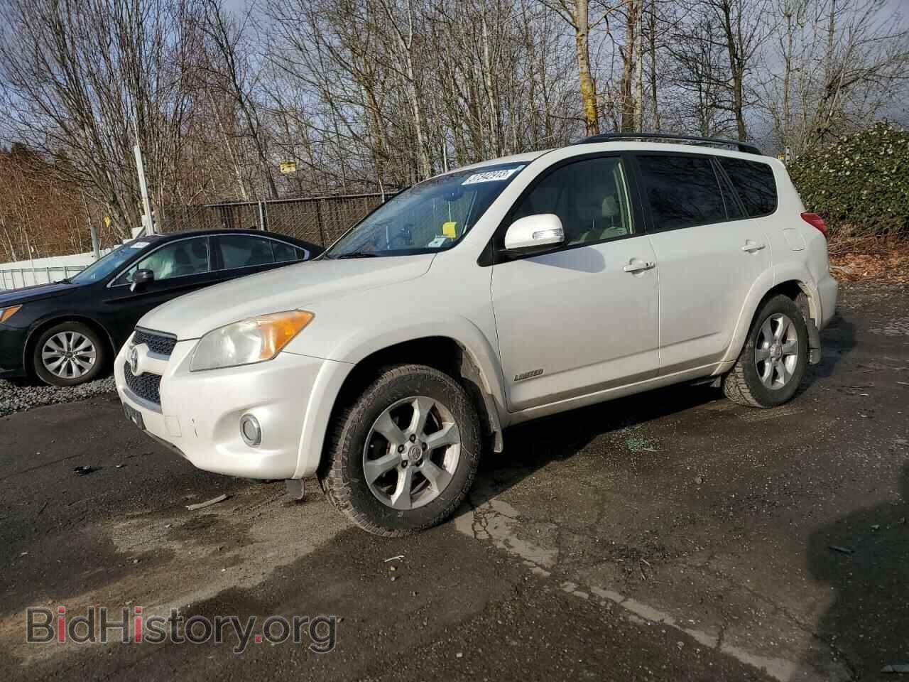 Фотография JTMDK4DV3CD019132 - TOYOTA RAV4 2012