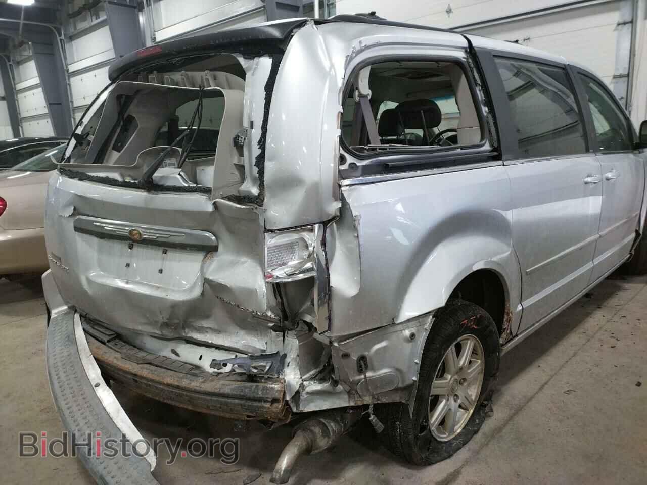 2009 CHRYSLER MINIVAN - VIN: 2A8HR54199R552682 - Фото 9