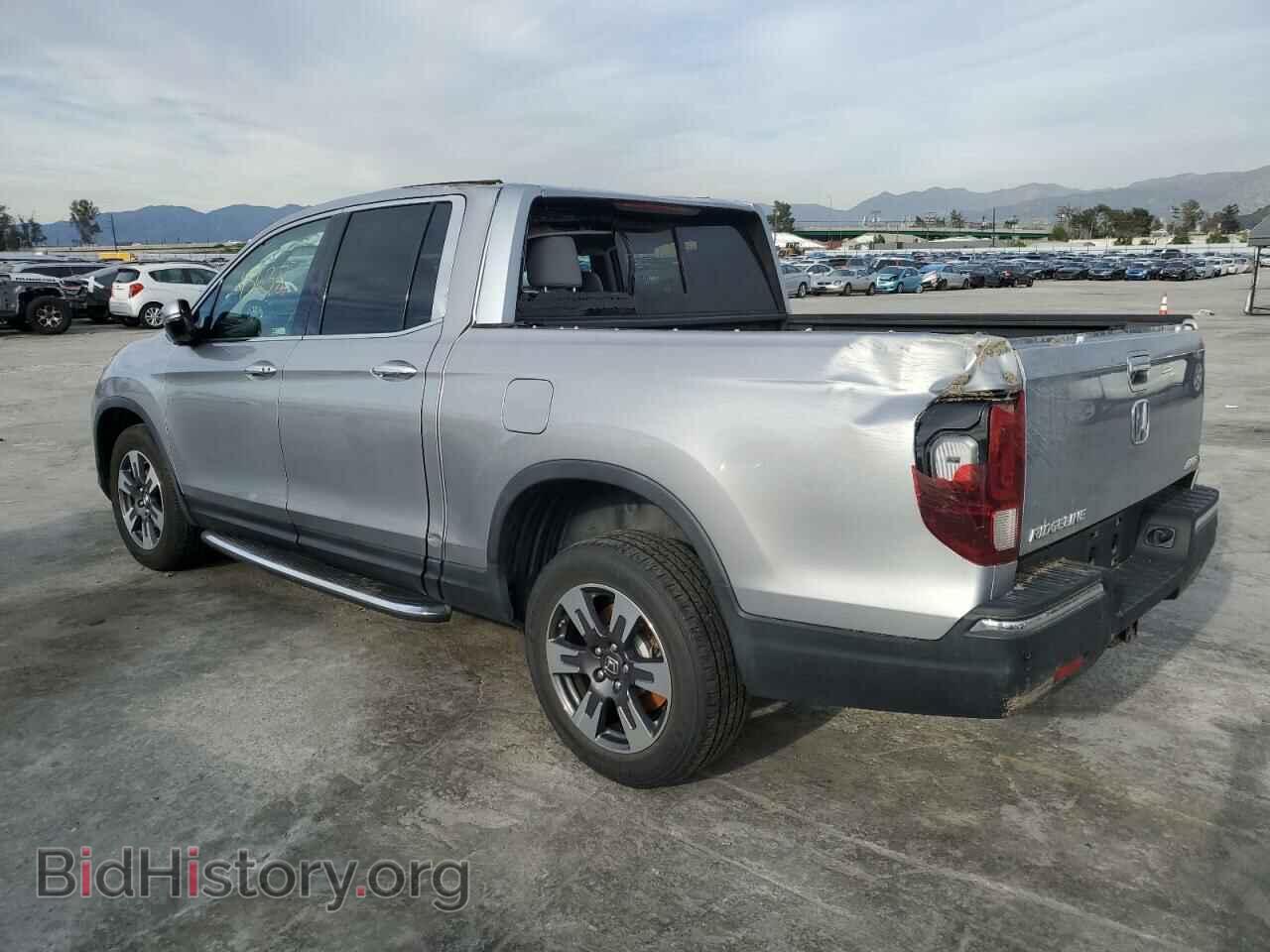 2018 HONDA RIDGELINE - VIN: 5FPYK3F74JB011628 - Фото 2