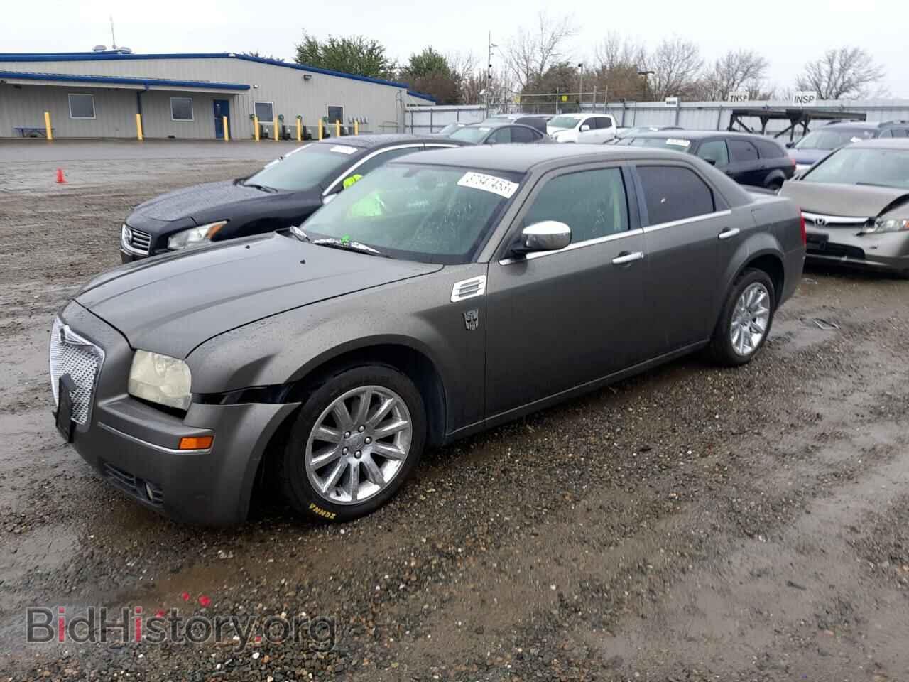 Photo 2C3CA4CD8AH105015 - CHRYSLER 300 2010