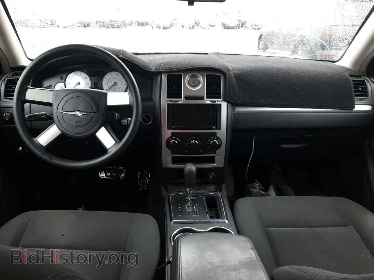 2010 CHRYSLER 300 - VIN: 2C3CA4CD8AH105015 - Фото 8