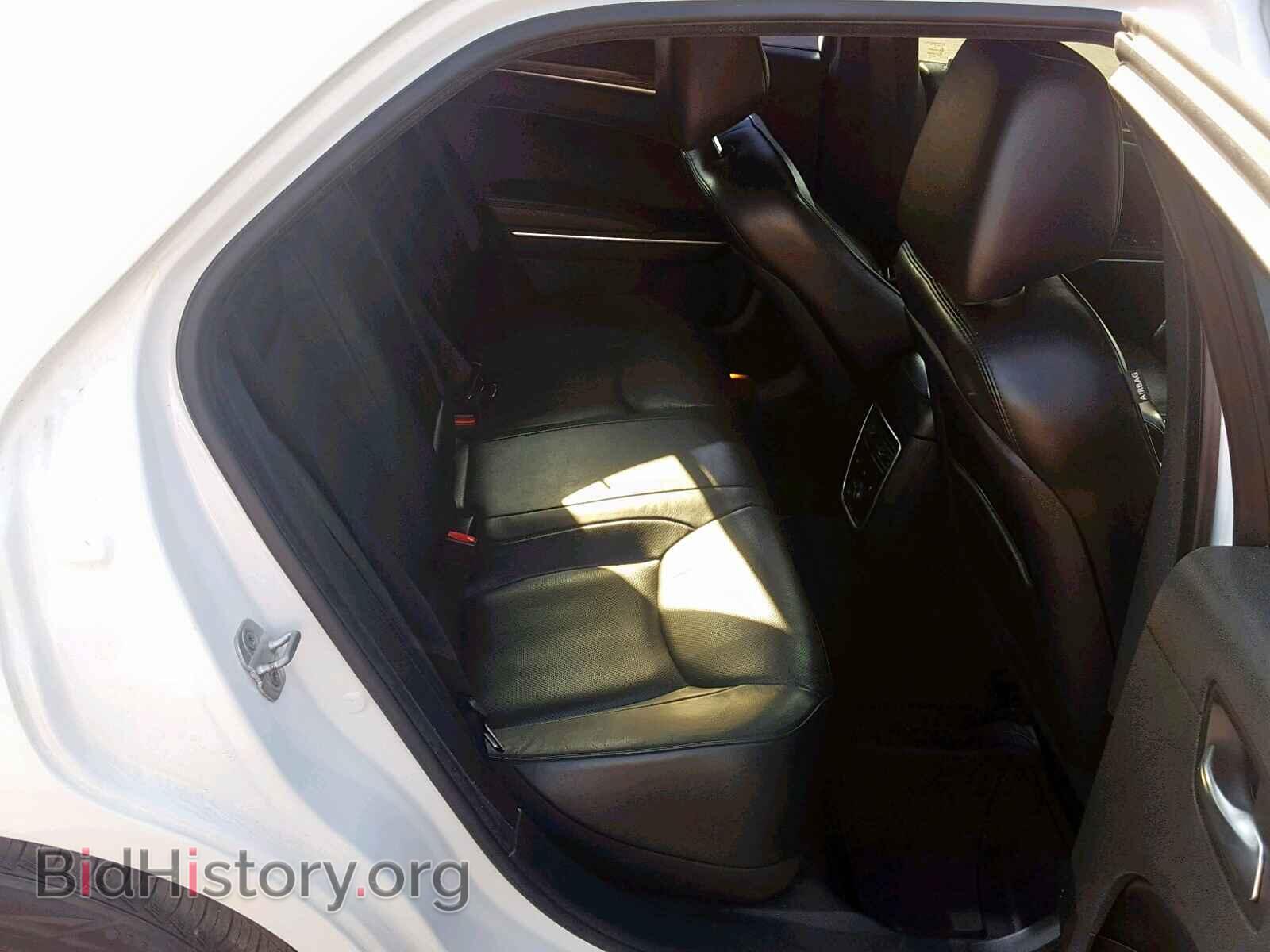 2012 CHRYSLER 300 - VIN: 2C3CCAET2CH261096 - Фото 6