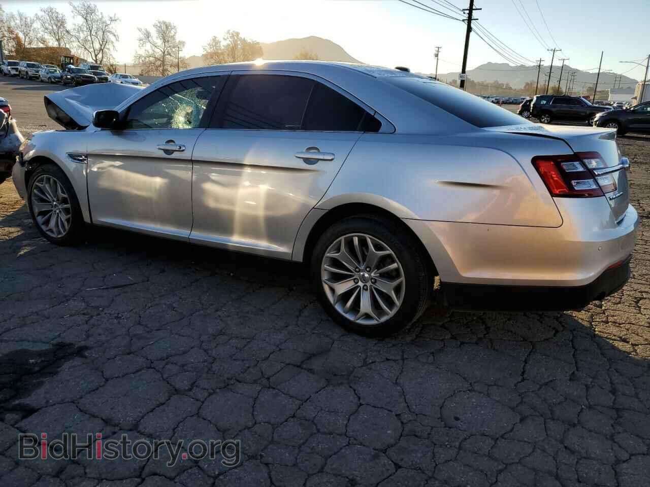 2013 FORD TAURUS - VIN: 1FAHP2F80DG122870 - Фото 2