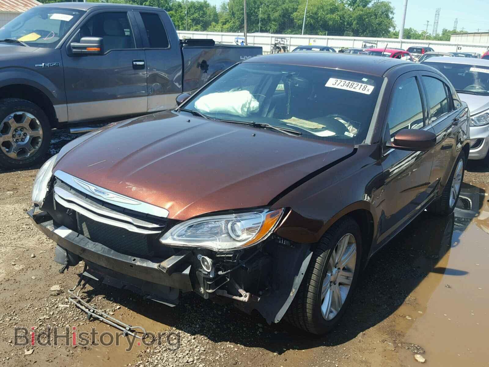 2013 CHRYSLER 200 - VIN: 1C3CCBBB2DN603723 - Фото 2