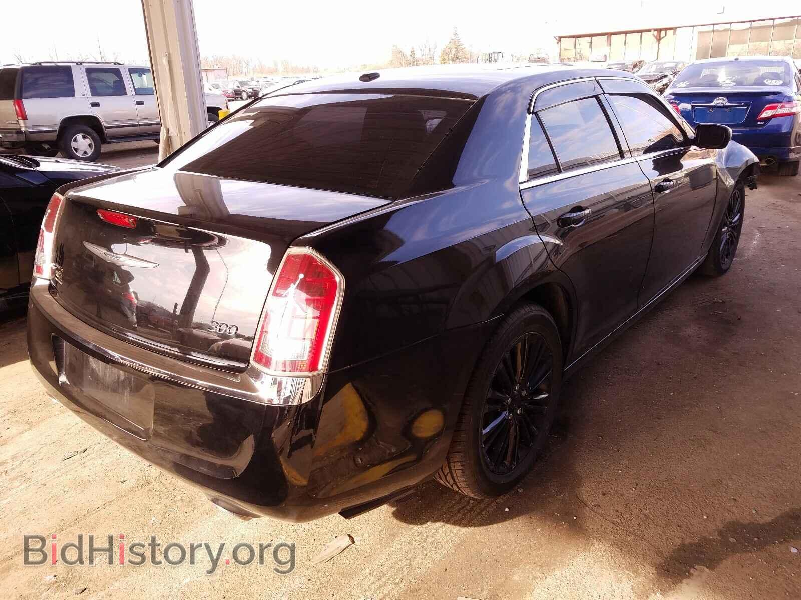 2014 CHRYSLER 300 - VIN: 2C3CCARG0EH280424 - Photo 4