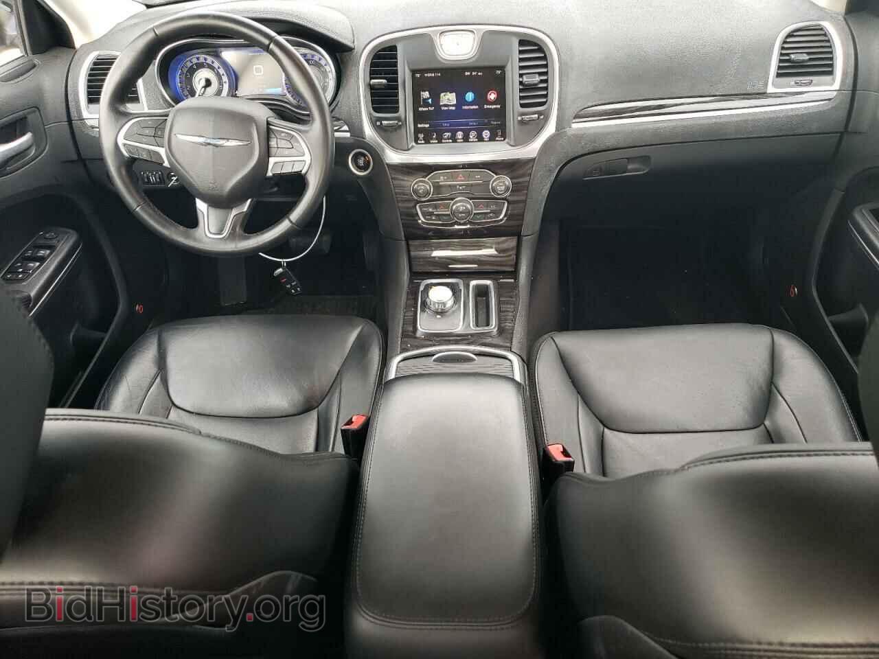 2016 CHRYSLER 300 - VIN: 2C3CCAAG4GH212724 - Фото 8