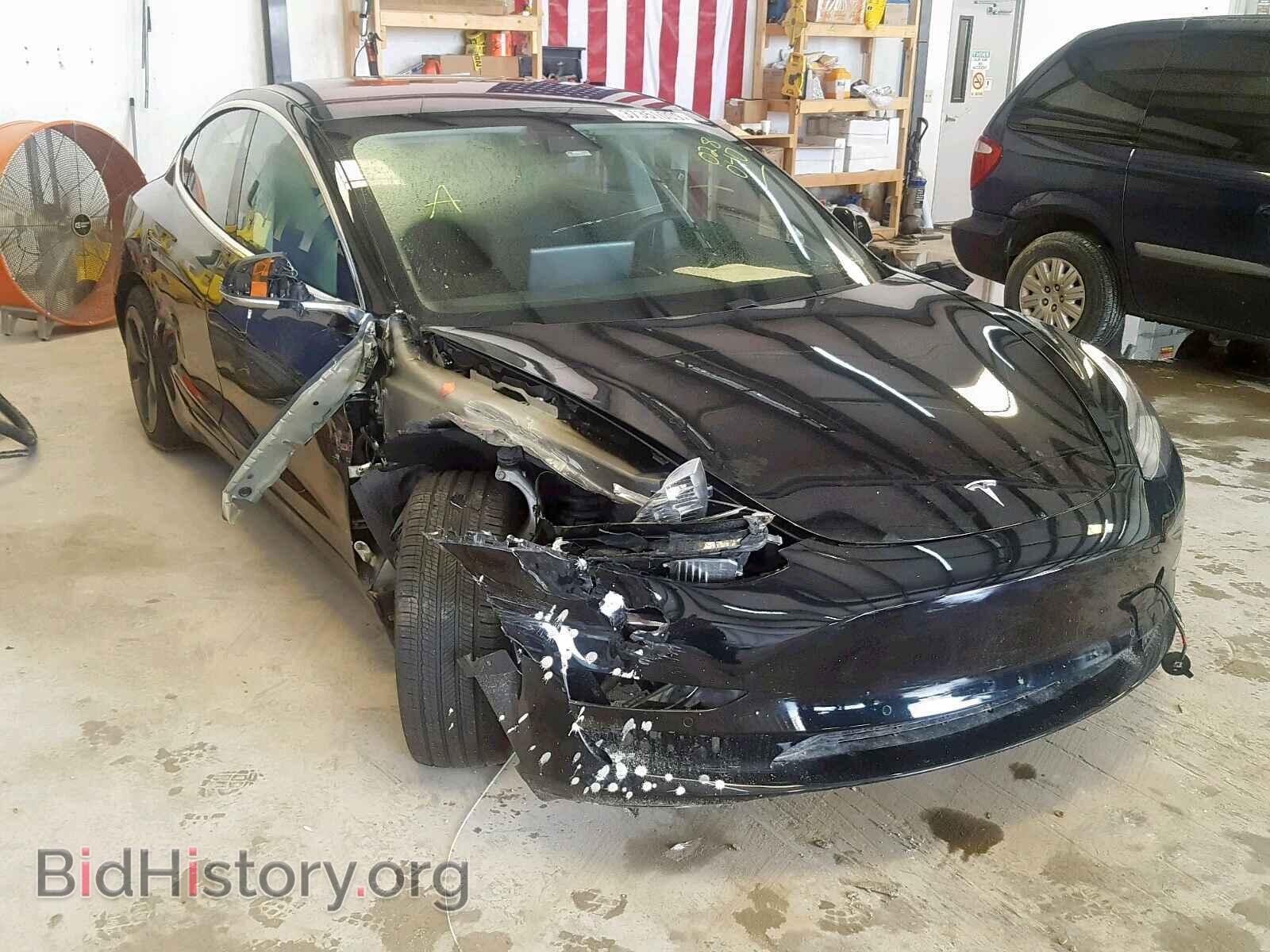 Фотография 5YJ3E1EA6JF028040 - TESLA MODEL 3 2018