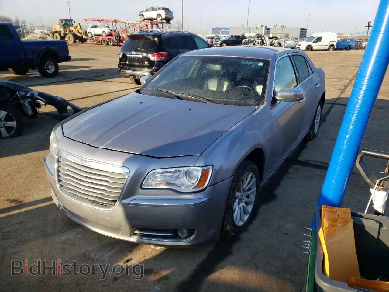 2011 CHRYSLER 300 - VIN: 2C3CA5CG6BH522117 - Фото 2