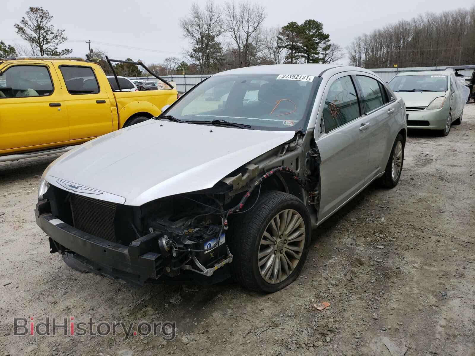 2012 CHRYSLER 200 - VIN: 1C3CCBAB4CN100419 - Фото 2