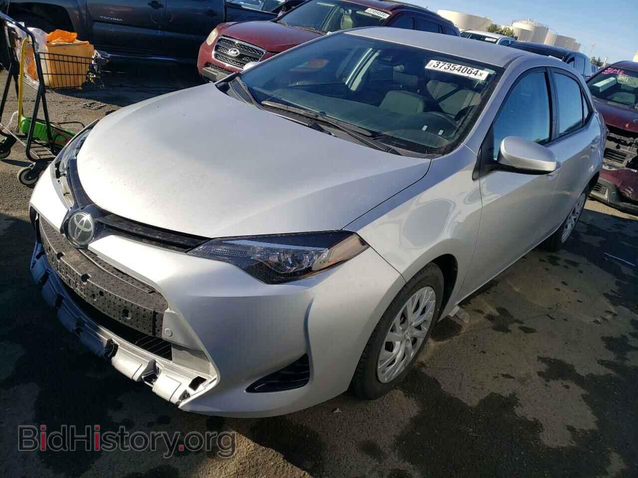 Photo 5YFBURHE0HP670859 - TOYOTA COROLLA 2017