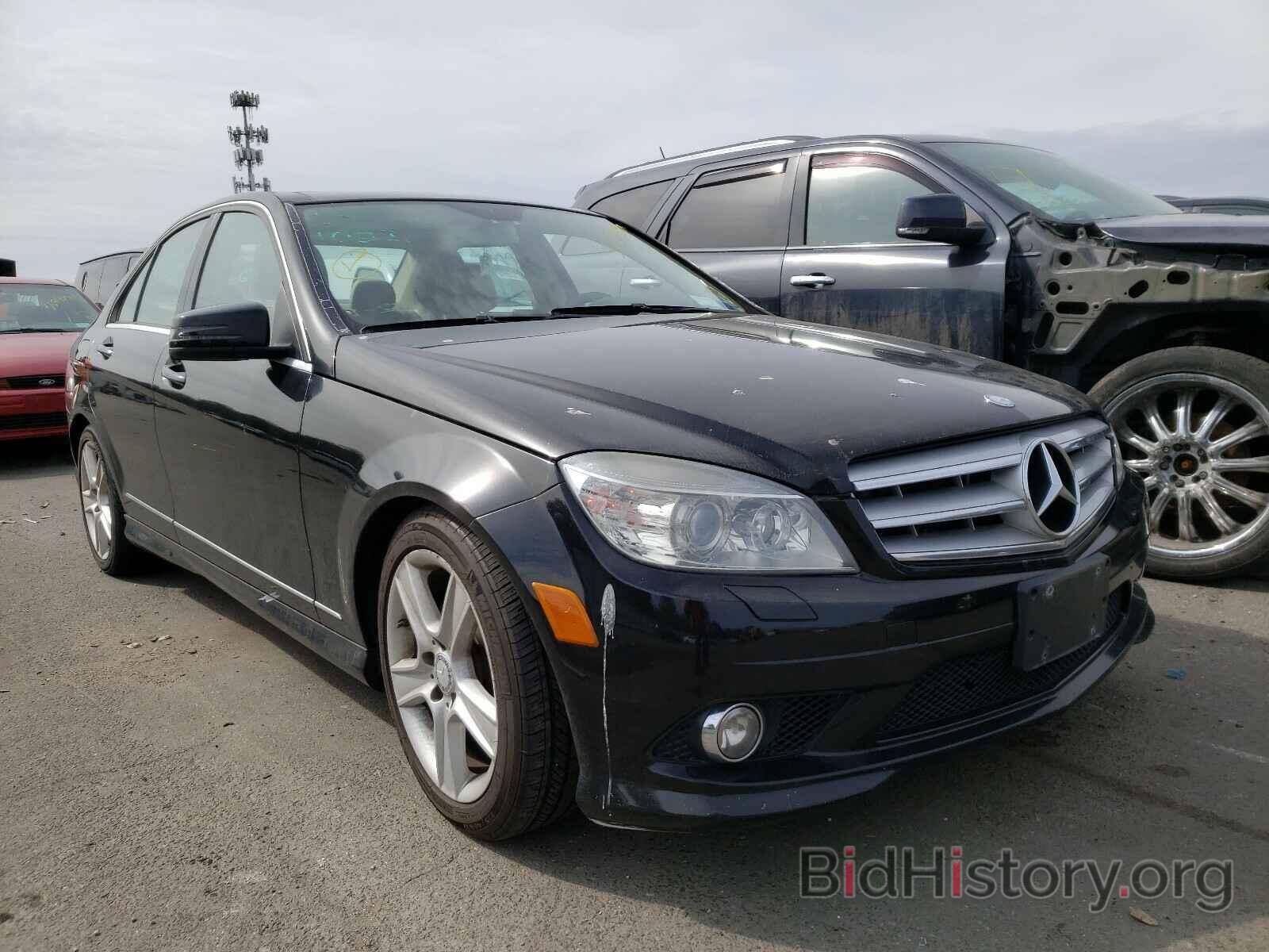 Photo WDDGF8BB9AR104001 - MERCEDES-BENZ C CLASS 2010