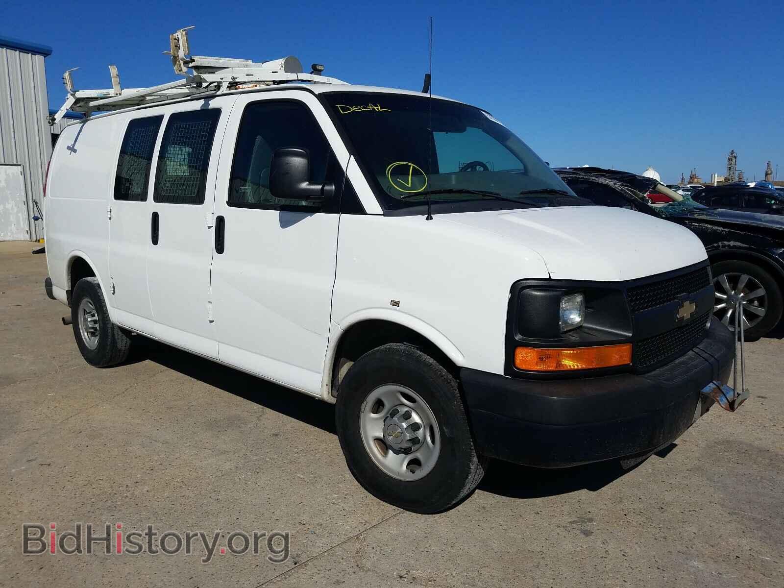 Photo 1GCWGFCA2D1903053 - CHEVROLET EXPRESS 2013