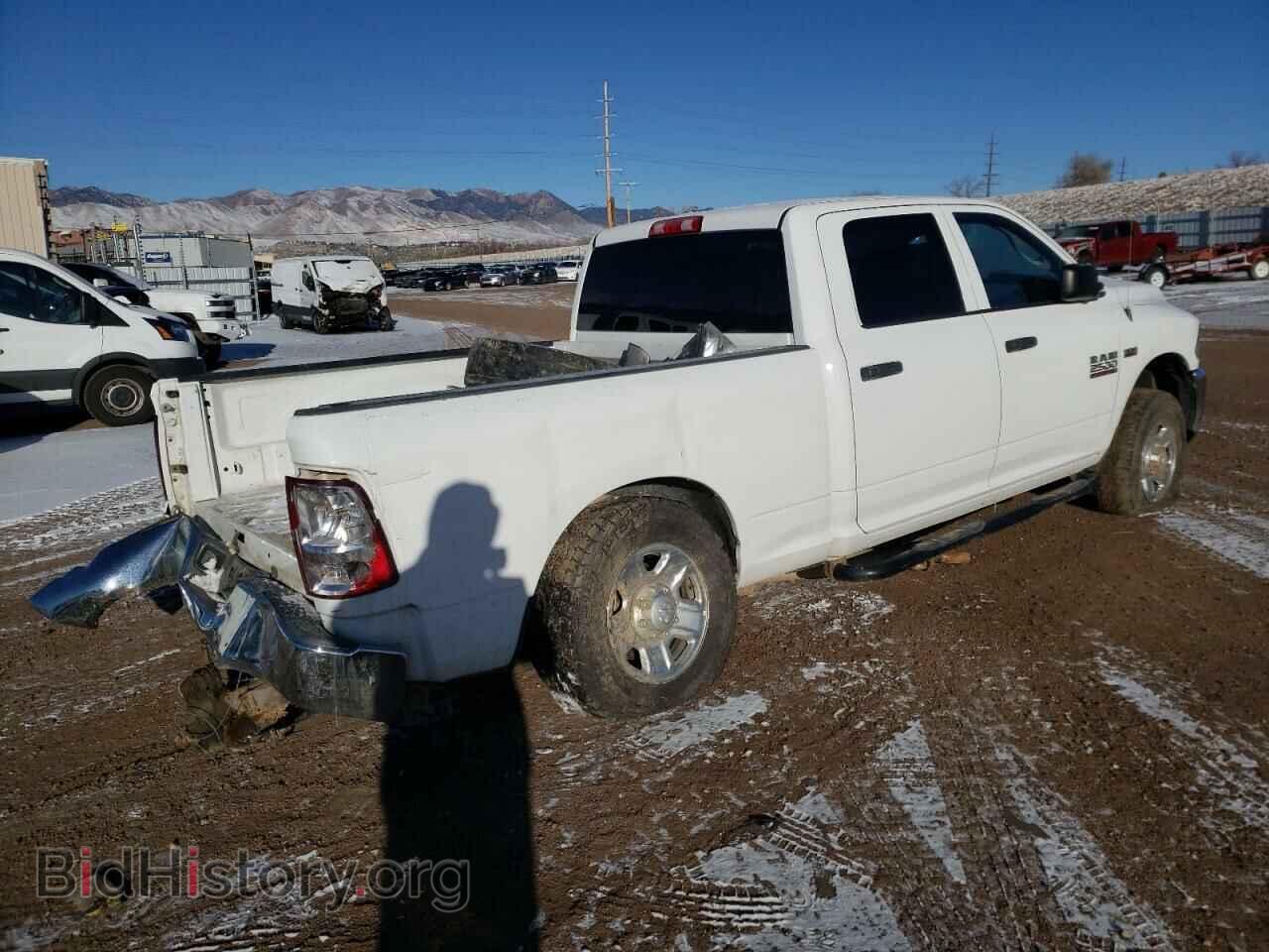 2017 RAM All Models - VIN: 3C6UR5CJ3HG598396 - Photo 3