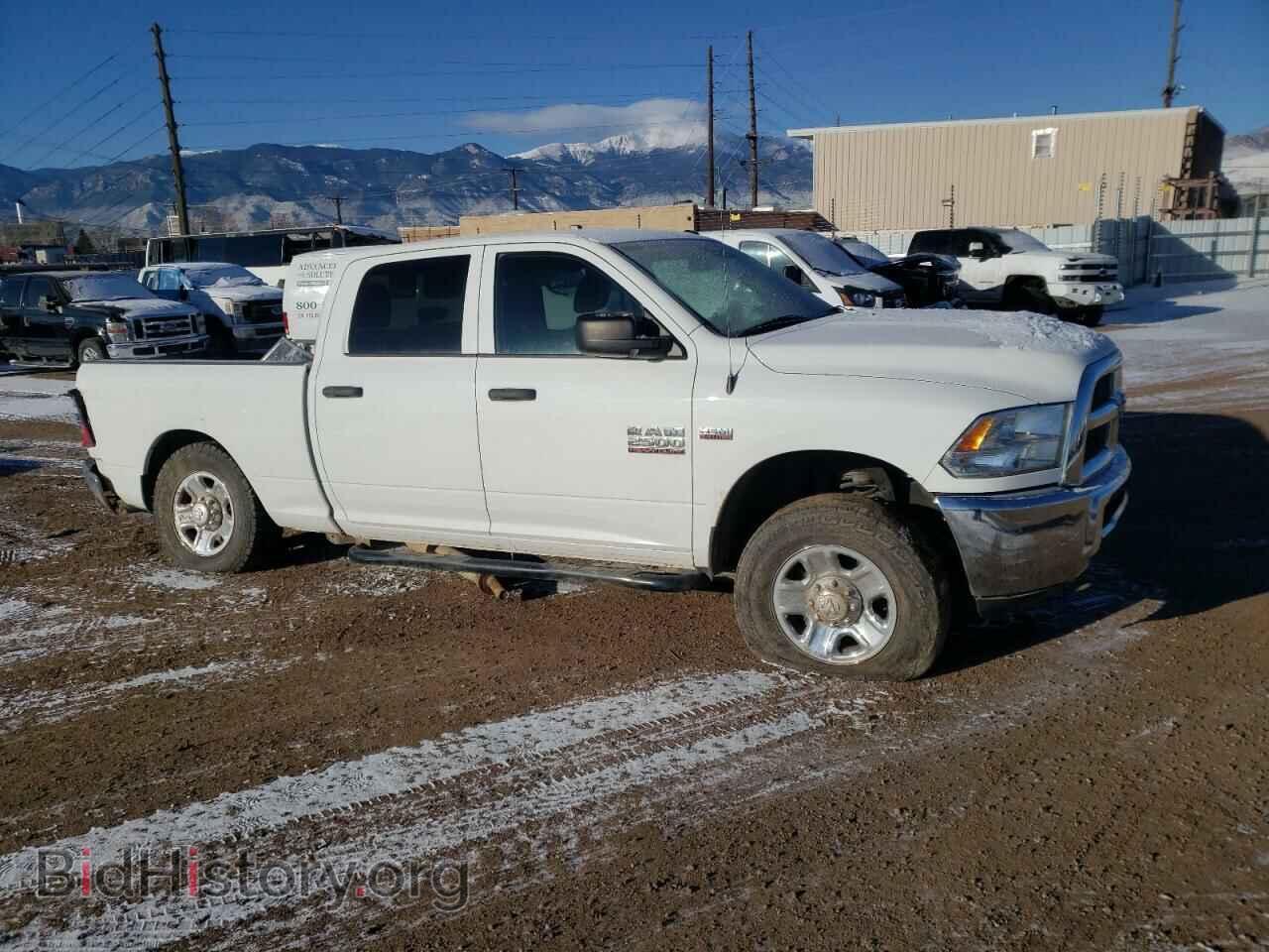 2017 RAM All Models - VIN: 3C6UR5CJ3HG598396 - Photo 4