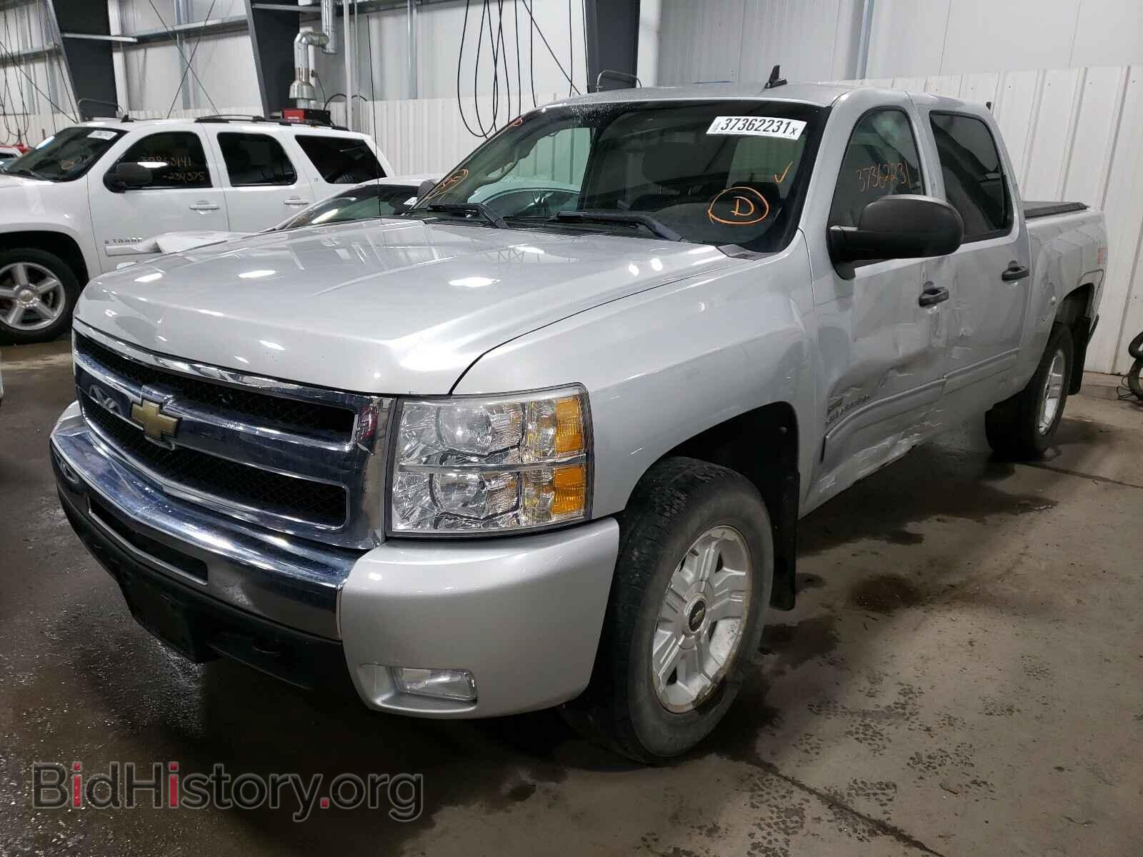 2011 CHEVROLET SILVERADO - VIN: 1GCPKSE34BF143086 - Фото 2
