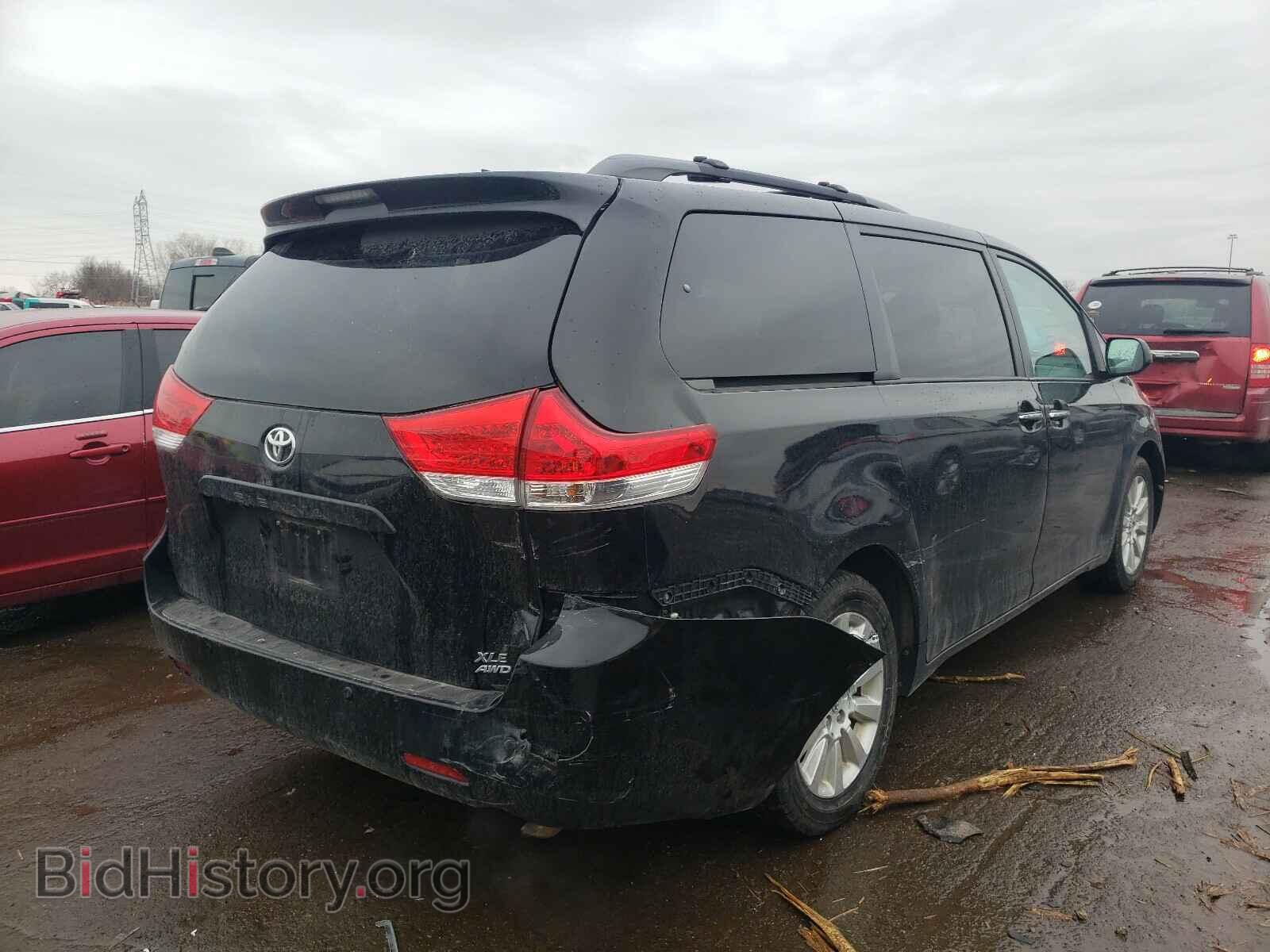 2013 TOYOTA SIENNA - VIN: 5TDDK3DC9DS054272 - Фото 4