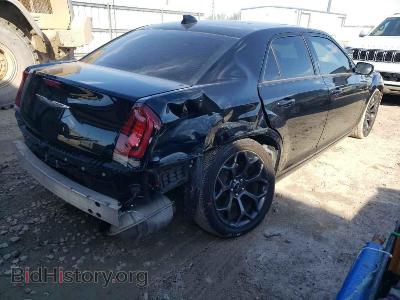 2018 CHRYSLER 300 - VIN: 2C3CCABG7JH201660 - Фото 3