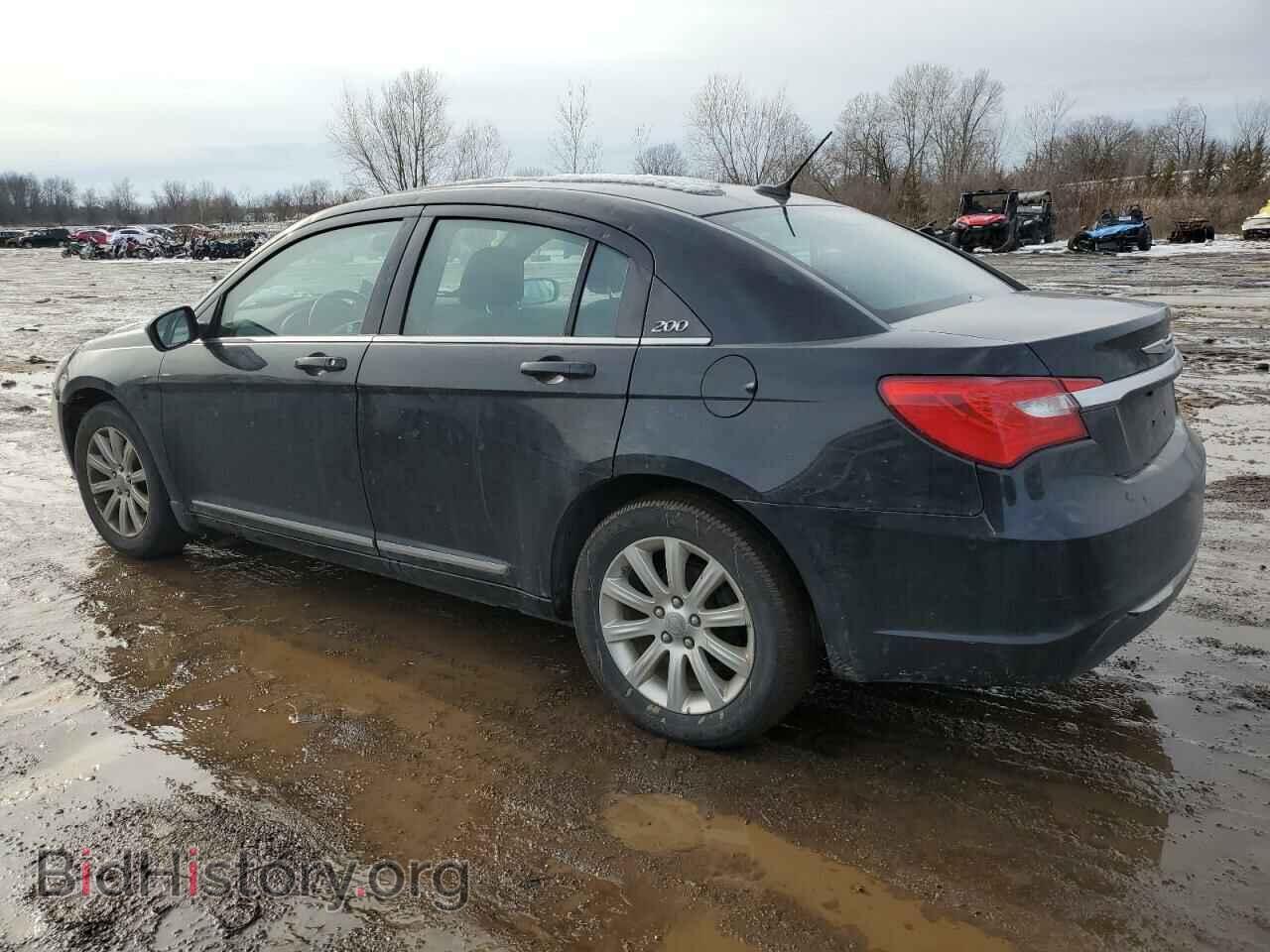 2013 CHRYSLER 200 - VIN: 1C3CCBBB8DN593702 - Фото 2