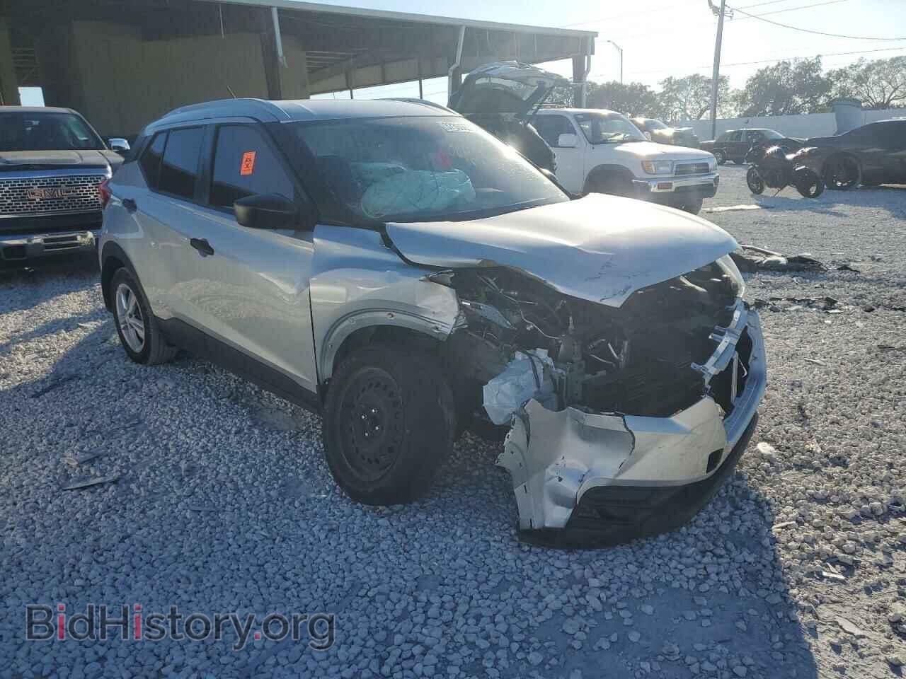 2019 NISSAN KICKS - VIN: 3N1CP5CU3KL509450 - Фото 4