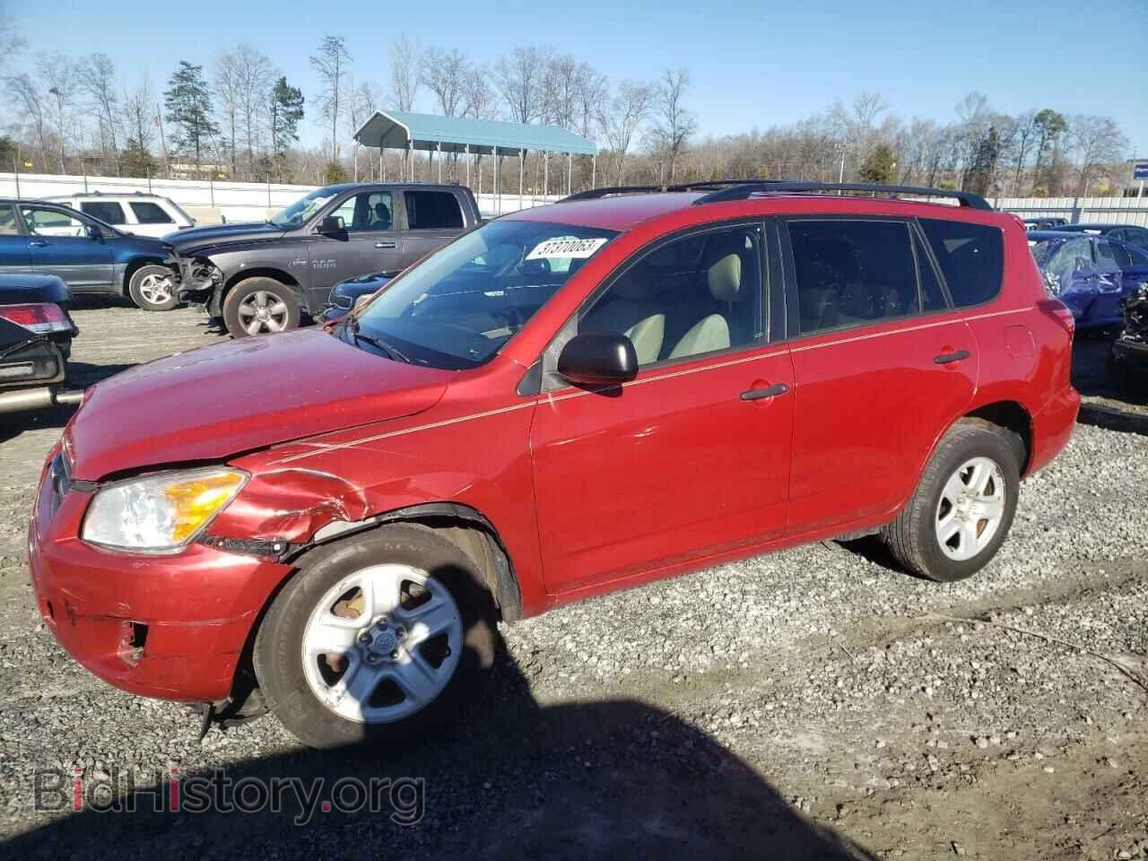 Photo 2T3ZF4DV8AW050385 - TOYOTA RAV4 2010