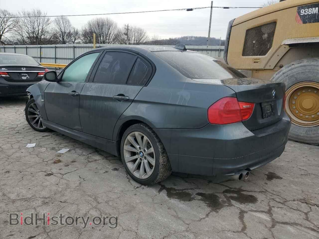 2011 BMW 3 SERIES - VIN: WBAPH5G55BNM77399 - Фото 2