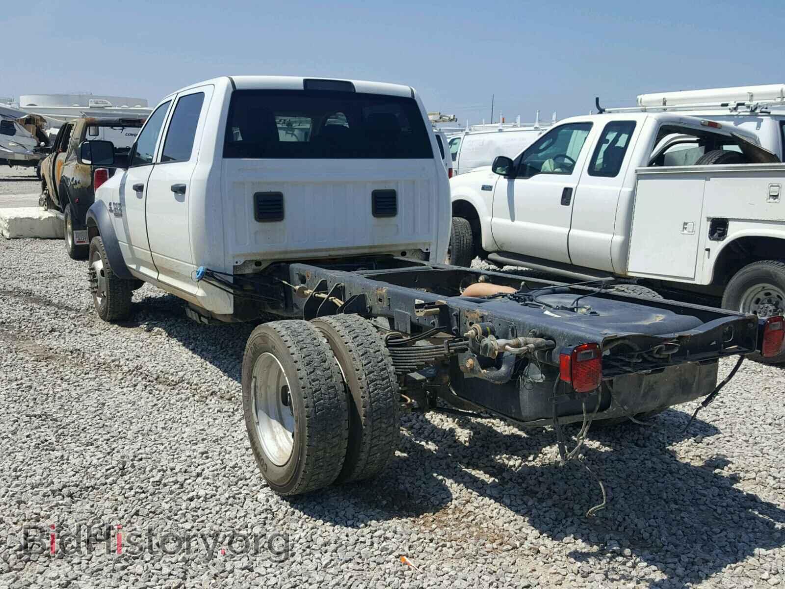 2015 RAM 4500 - VIN: 3C7WRLEL5FG511618 - Фото 3