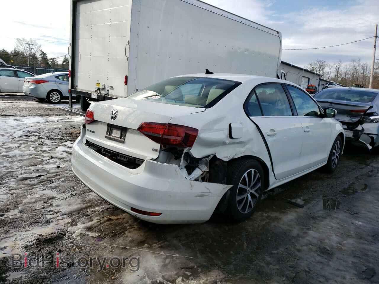 2017 VOLKSWAGEN JETTA - VIN: 3VWDB7AJ7HM203856 - Фото 3