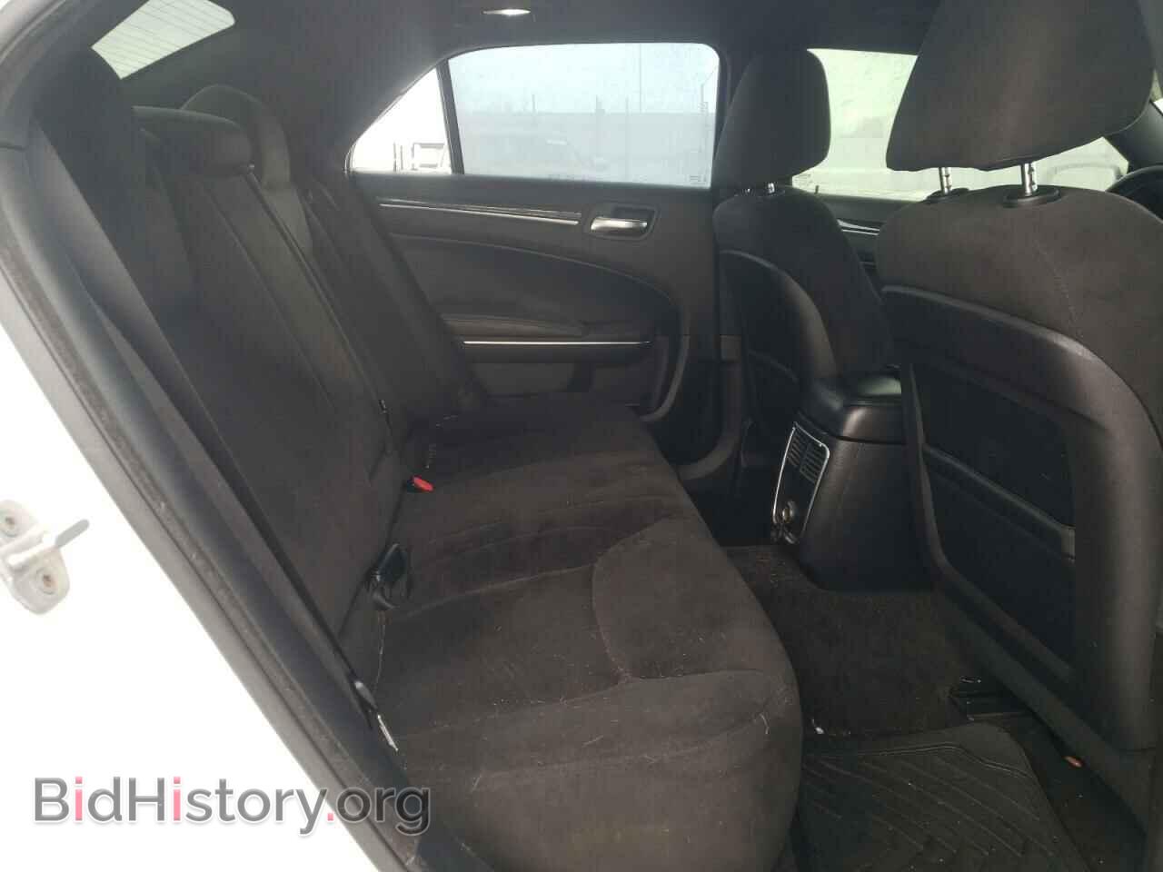2011 CHRYSLER 300 - VIN: 2C3CA4CG2BH557702 - Фото 10