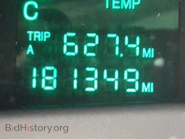 2002 CADILLAC DEVILLE - VIN: 1G6KD54Y02U148528 - Photo 8