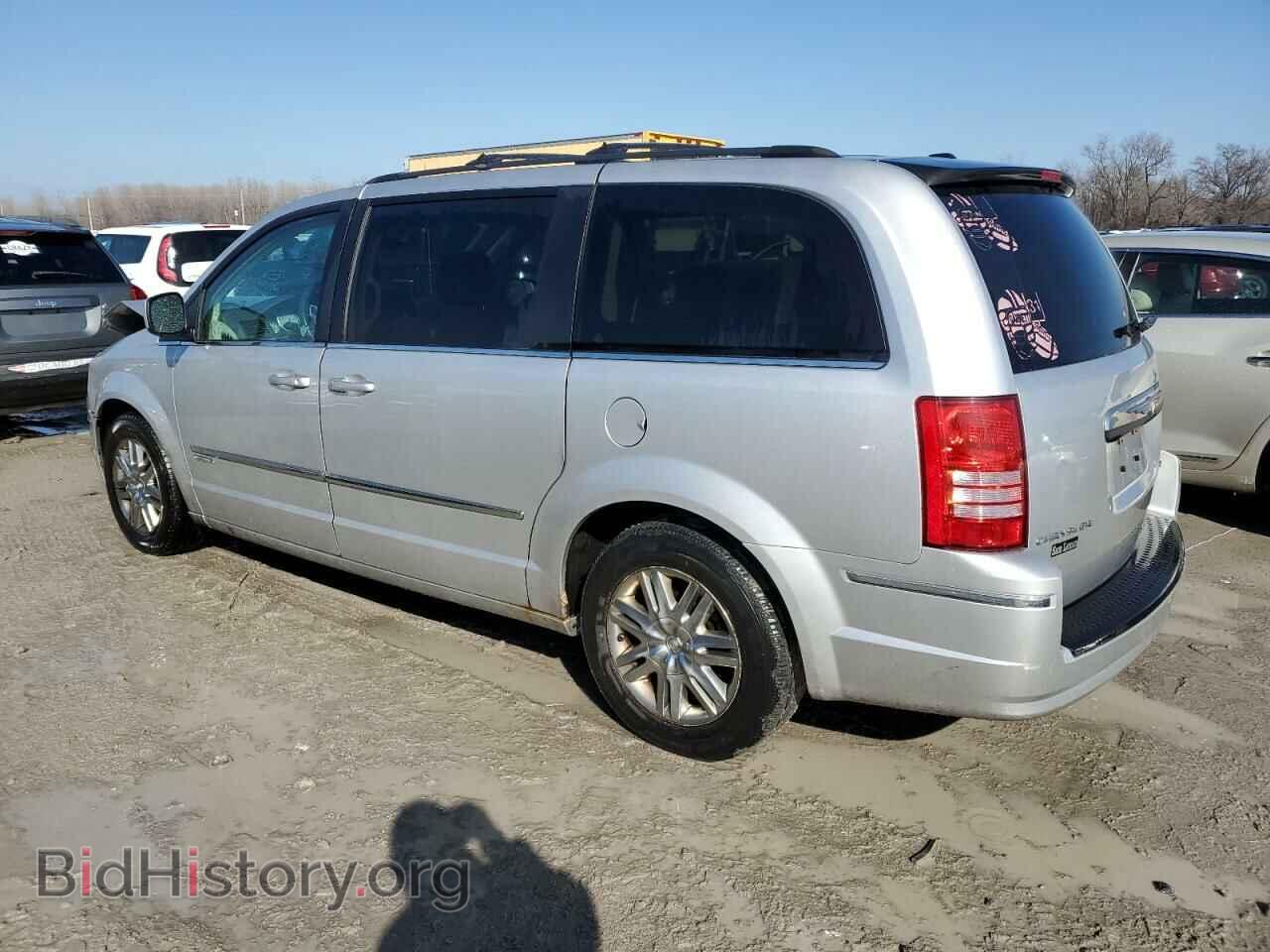 2010 CHRYSLER MINIVAN - VIN: 2A4RR5D16AR298696 - Фото 2