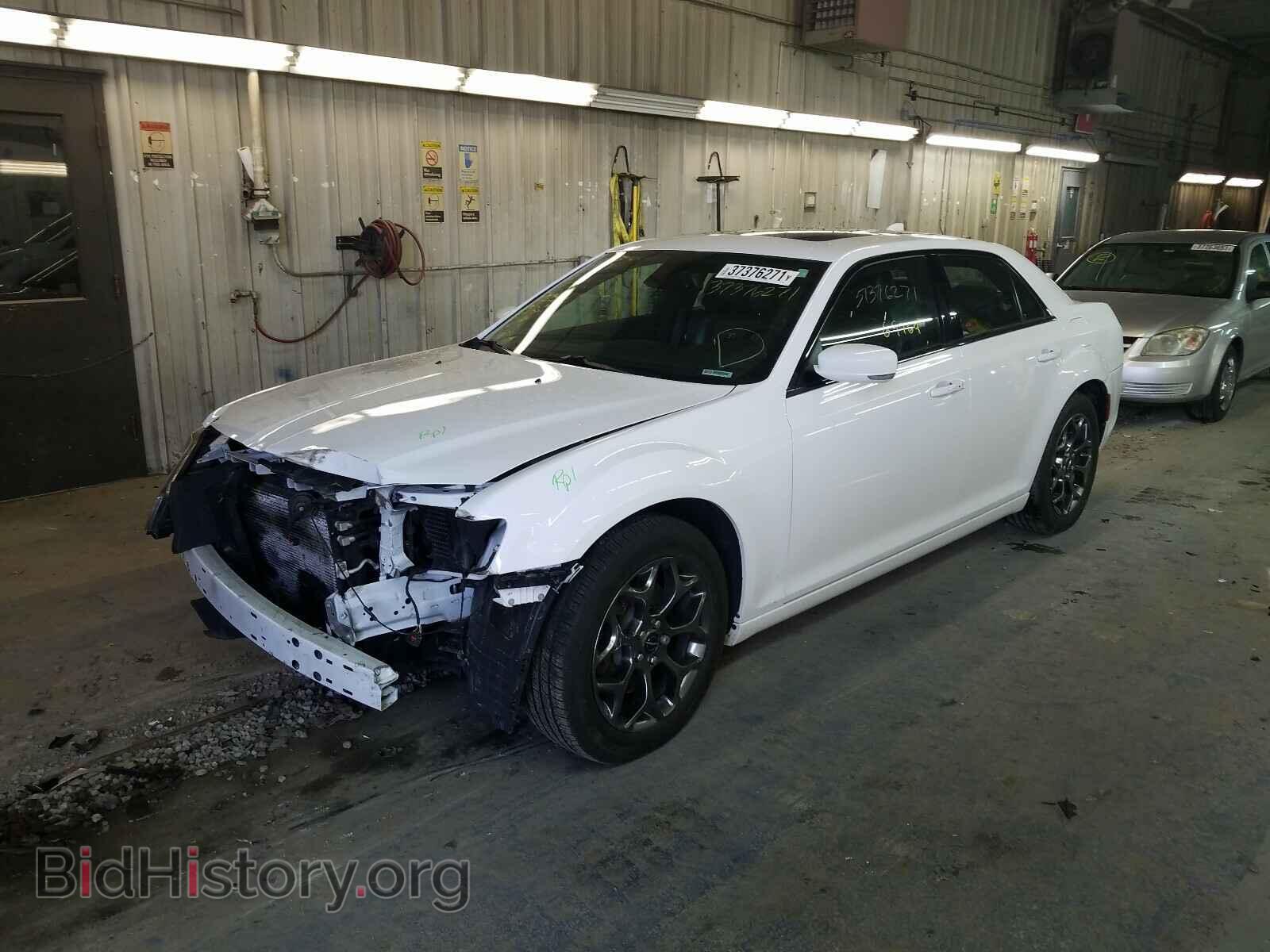 2016 CHRYSLER 300 - VIN: 2C3CCAGG0GH145031 - Фото 2