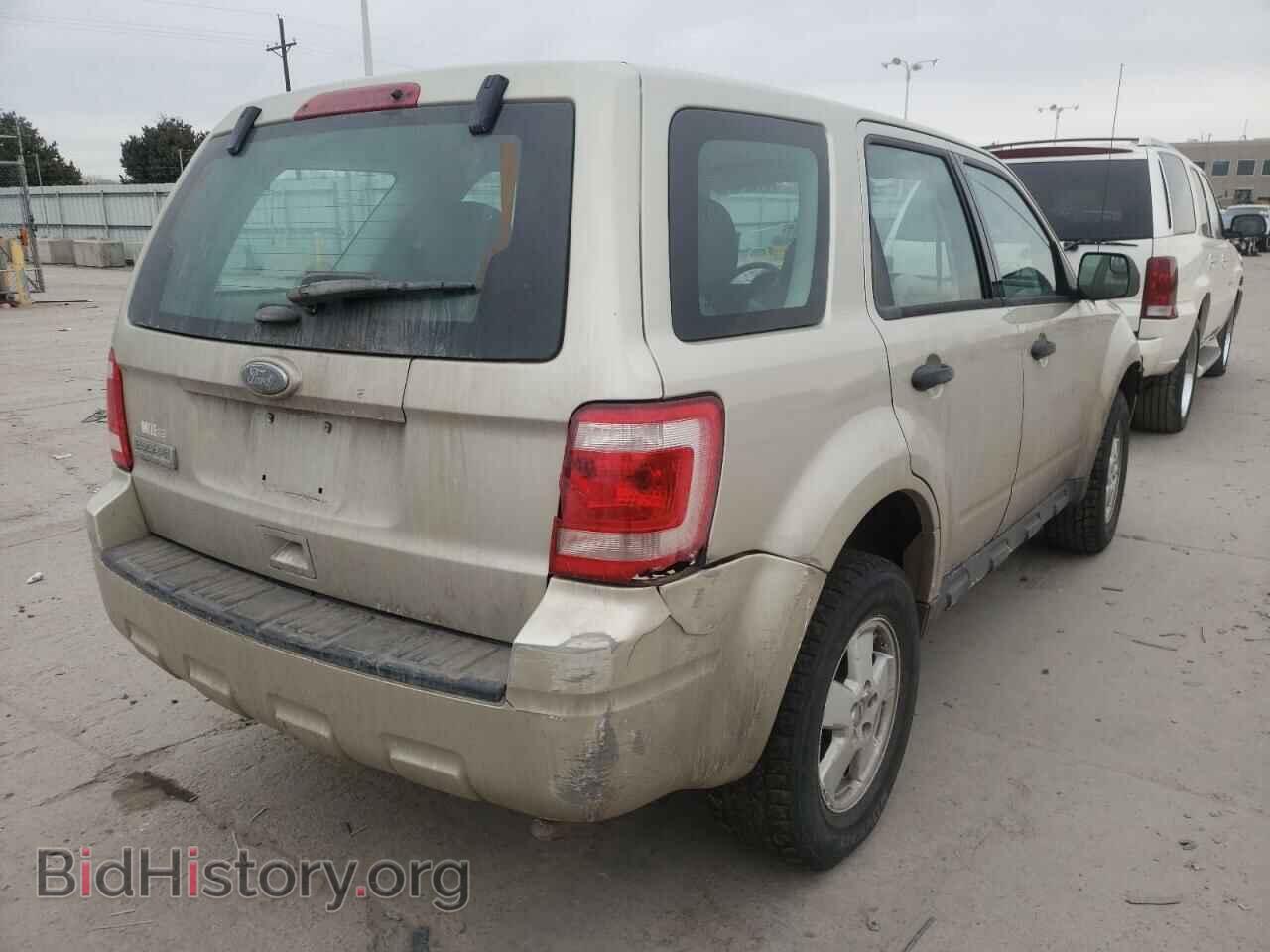 2011 FORD ESCAPE - VIN: 1FMCU0C78BKC47831 - Фото 4
