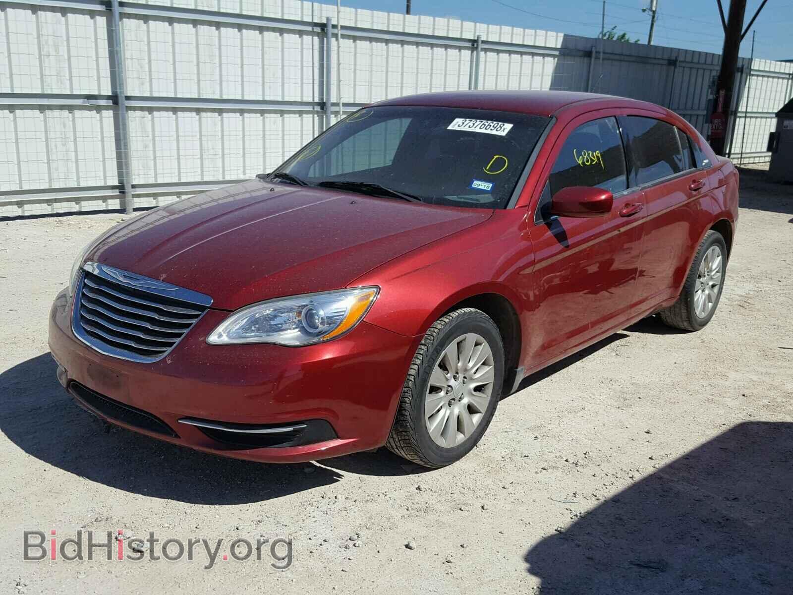 2014 CHRYSLER 200 - VIN: 1C3CCBAB5EN211323 - Фото 2