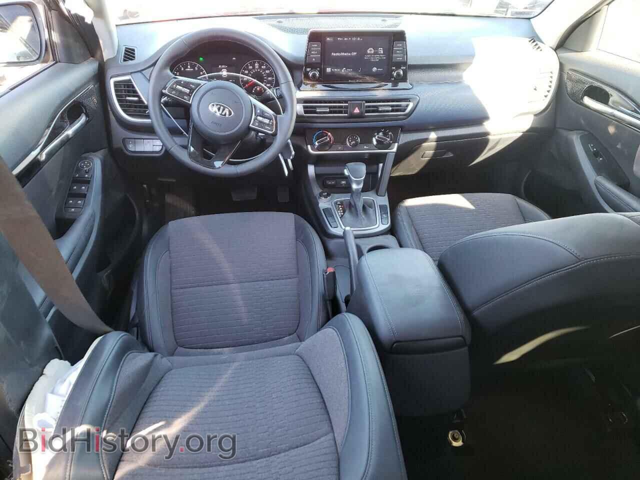 2021 KIA SELTOS - VIN: KNDEU2AA4M7204133 - Фото 8