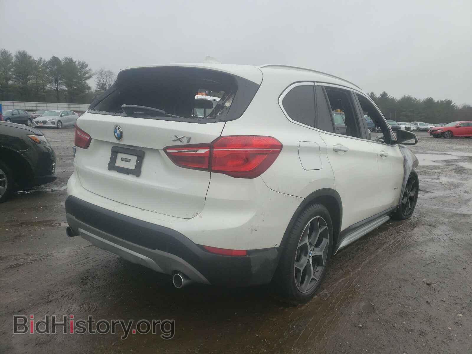 2017 BMW X1 - VIN: WBXHT3C39H5F80340 - Фото 4