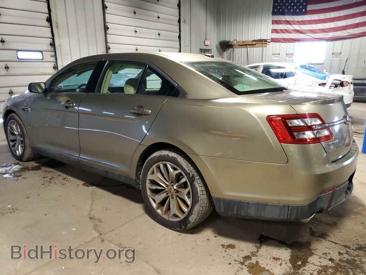 2013 FORD TAURUS - VIN: 1FAHP2F82DG233016 - Фото 2
